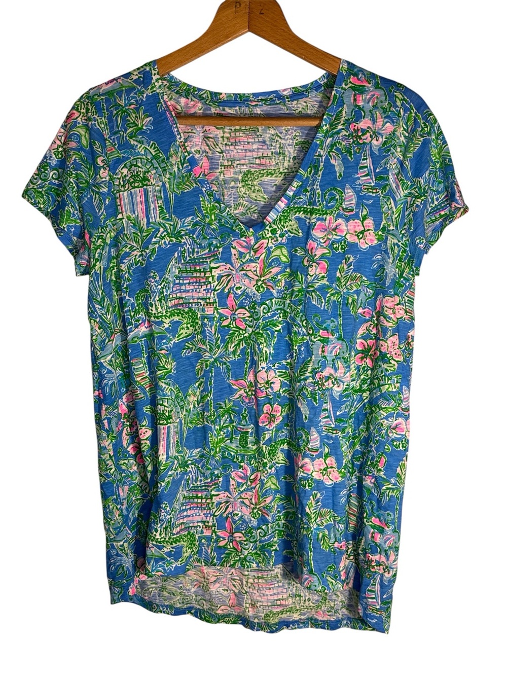 Lilly Pulitzer Etta V Neck Shirt Womens Medium Preppy Tropical Summer Cotton